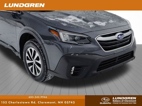 Used 2022 Subaru Outback Premium image 33