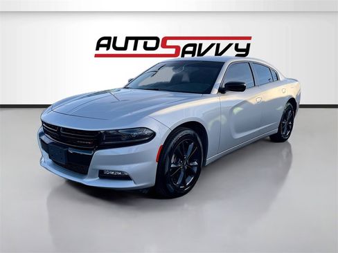 Used 2023 Dodge Charger SXT w/ Blacktop Package image 3