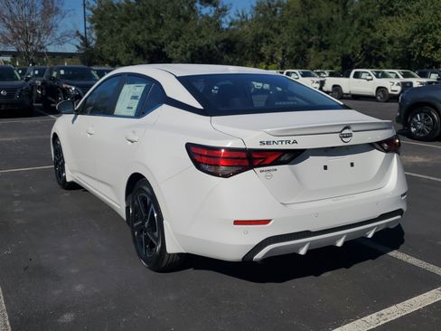 New 2025 Nissan Sentra SV image 5