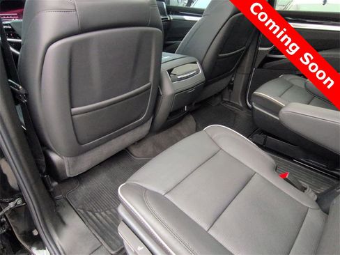 Used 2025 Cadillac Escalade Sport w/ LPO, ONYX Package image 18