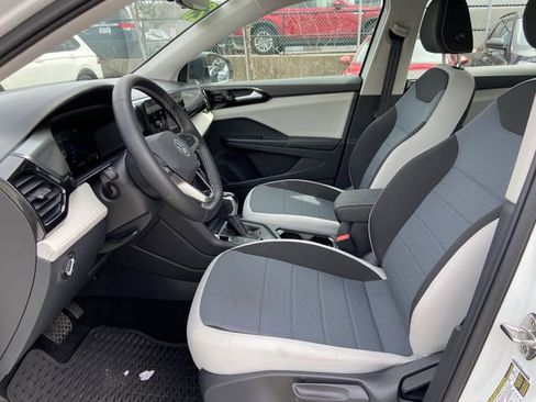 Used 2025 Volkswagen Taos S image 21