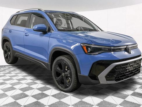 New 2026 Volkswagen Taos SEL AWD/4WD image 9