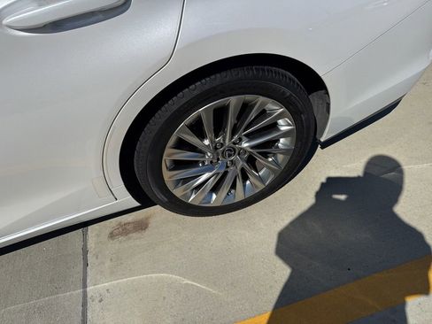 Used 2021 Lexus ES 350 Ultra Luxury w/ Protection Package (P3) image 6