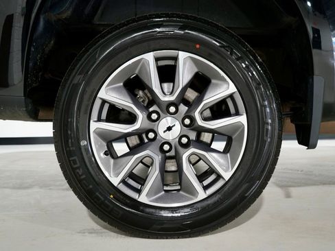 Used 2022 Chevrolet Silverado 1500 RST w/ Z71 Off-Road Package image 35