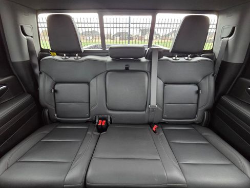 Used 2024 Chevrolet Silverado 2500 LTZ w/ LTZ Premium Package image 27