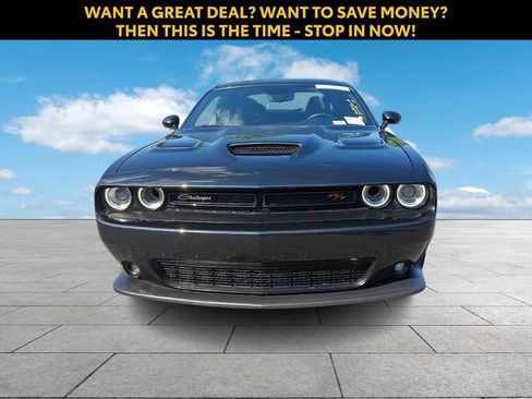 Used 2022 Dodge Challenger R/T Scat Pack RWD image 3