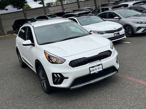 Used 2022 Kia Niro LXS w/ Digital Cluster Package FWD image 5