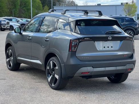 New 2026 Nissan Kicks SR w/ Cold Weather Package AWD/4WD image 7
