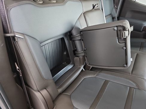 Used 2022 GMC Sierra 1500 Denali w/ Denali Reserve Package image 15