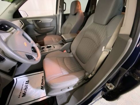 Used 2016 Chevrolet Traverse LS image 15