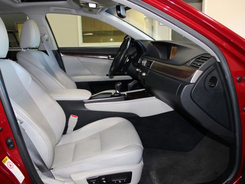 Used 2013 Lexus GS 350 w/ Premium Pkg RWD image 37