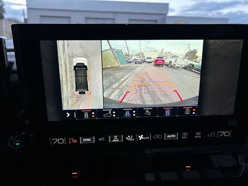 Used 2025 GMC Hummer EV 3X w/ Extreme Off-Road Package AWD/4WD image 20
