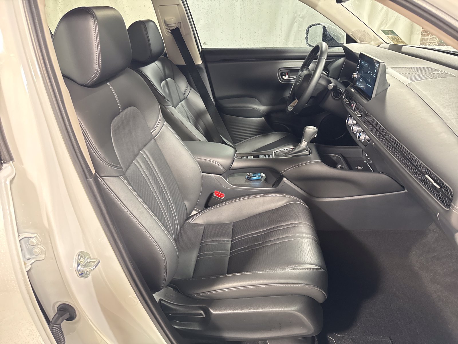 Used 2026 Honda HR-V EX-L image 24