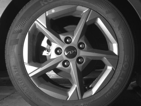 Used 2025 Kia K4 LXS image 15