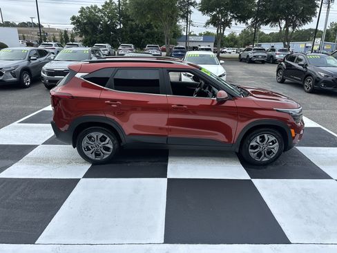 Used 2024 Kia Seltos S FWD image 3