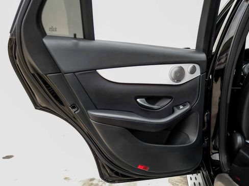 Used 2021 Mercedes-Benz GLC 300 4MATIC Coupe image 47