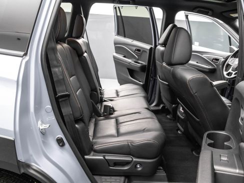 Used 2022 Honda Pilot TrailSport image 32