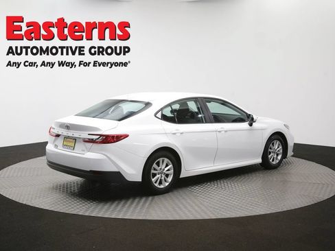 Used 2025 Toyota Camry LE FWD image 41