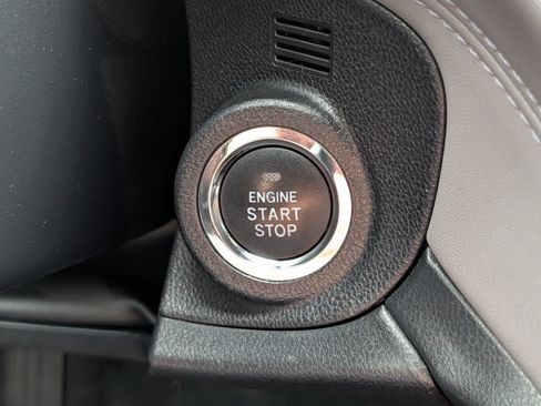 Used 2024 Subaru Outback Premium AWD/4WD image 29