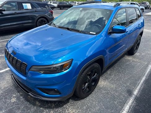 Used 2021 Jeep Cherokee Latitude Plus FWD image 1
