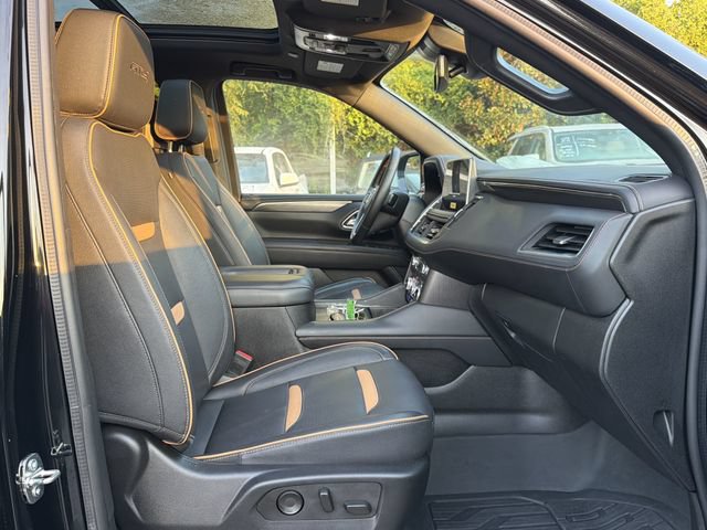 Used 2024 GMC Yukon XL AT4 AWD/4WD image 18