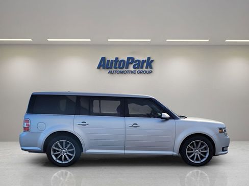 Used 2019 Ford Flex Limited FWD image 11