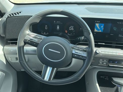 Used 2025 Hyundai Kona SEL image 22