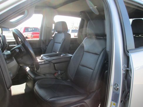 Certified 2022 Chevrolet Silverado 3500 LT w/ Convenience Package image 17