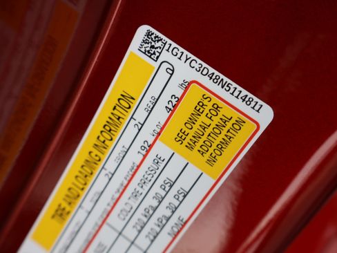 Certified 2022 Chevrolet Corvette Stingray Premium Conv w/ Z51 Performance Package image 38