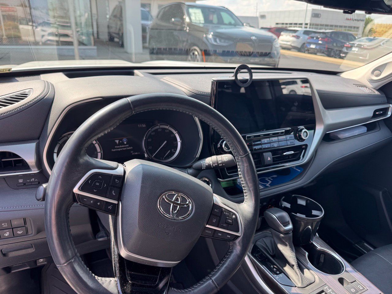 Used 2022 Toyota Highlander Platinum AWD/4WD image 10