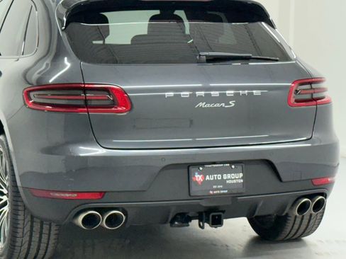 Used 2018 Porsche Macan S image 12