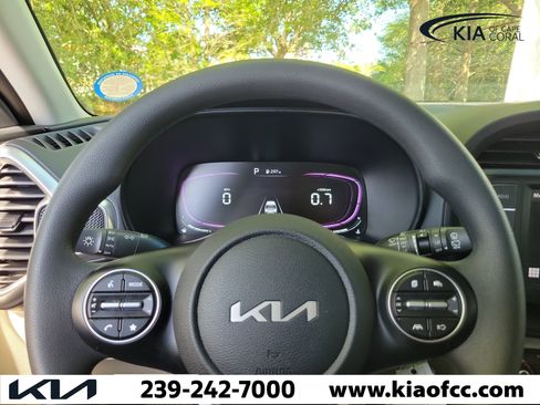 Used 2023 Kia Soul LX FWD image 15