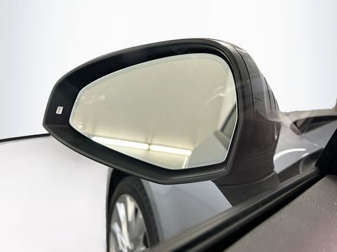 Used 2017 Audi A4 2.0T Premium w/ Audi MMI Navigation Plus image 16