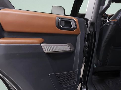 Used 2022 Ford Bronco Outer Banks AWD/4WD image 25