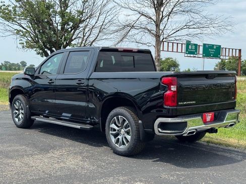 New 2026 Chevrolet Silverado 1500 LT image 3