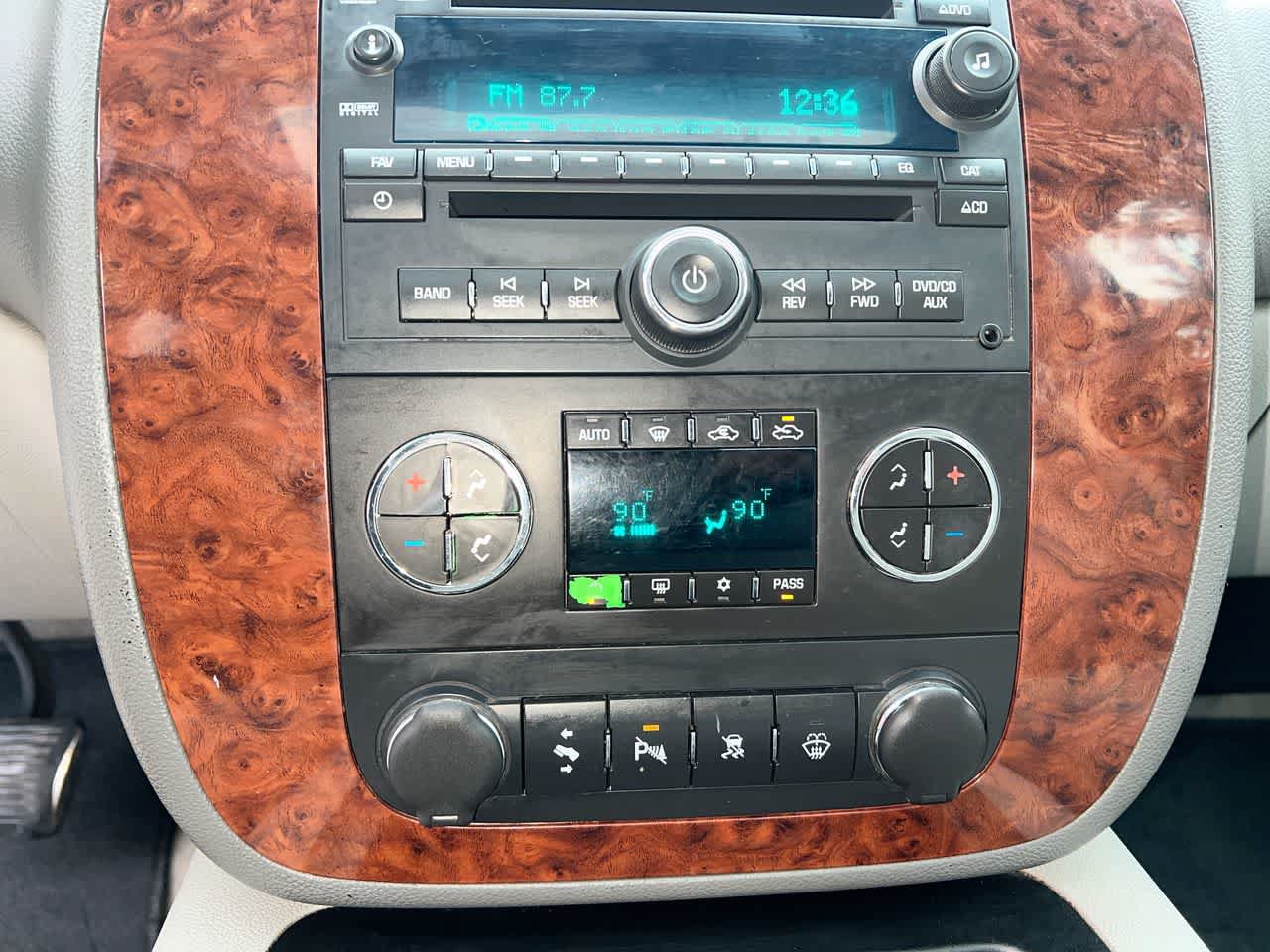 Used 2007 Chevrolet Avalanche LTZ w/ LTZ Preferred Equipment Group AWD/4WD image 19