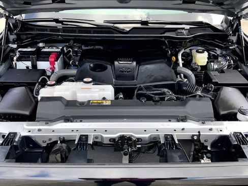 Certified 2026 Toyota Tundra SR image 31