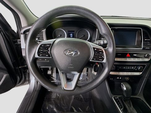 Used 2019 Hyundai Sonata SE image 13