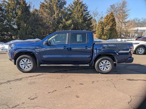 Used 2022 Nissan Frontier SV w/ Graphics Package image 7