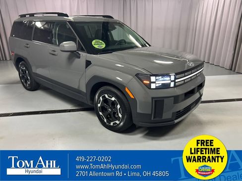 Used 2024 Hyundai Santa Fe SEL FWD image 1