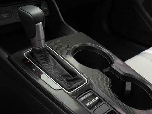 Certified 2025 Honda Civic Sport image 26