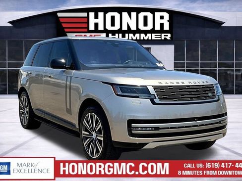 Used 2023 Land Rover Range Rover SE AWD/4WD image 2