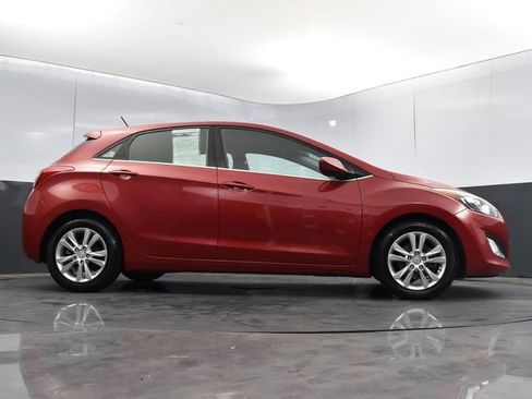 Used 2015 Hyundai Elantra GT FWD image 27