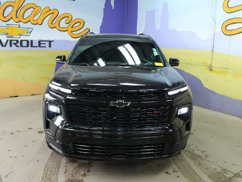 Used 2025 Chevrolet Traverse RS w/ LPO, Floor Liner Package AWD/4WD image 7