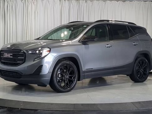 Used 2019 GMC Terrain SLE w/ Driver Convenience Package FWD image 5