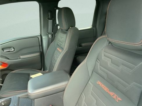Used 2023 Nissan Frontier PRO-4X w/ Pro Convenience Package AWD/4WD image 16
