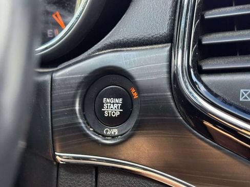 Used 2019 Jeep Grand Cherokee Limited w/ Trailer Tow Group IV AWD/4WD image 25