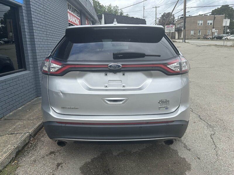 Used 2015 Ford Edge SEL w/ Equipment Group 201A AWD/4WD image 3