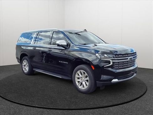 Used 2024 Chevrolet Suburban Premier image 6