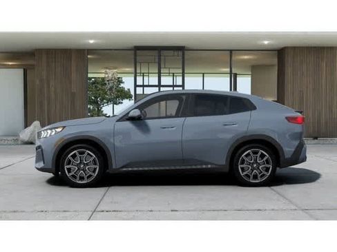 New 2026 BMW X2 xDrive28i w/ Technology Package image 4